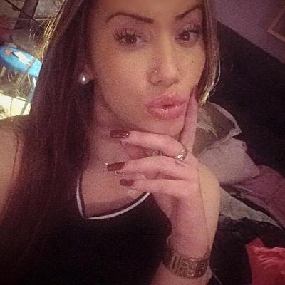 Snap / Sallahkiss94
Fb / Chainez Sallah