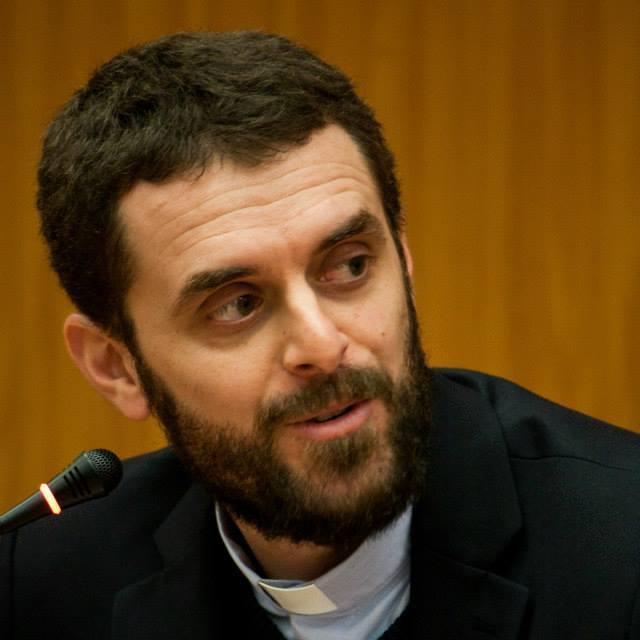 Sacerdote dell'Opera don Guanella a tempo pieno..ingegnere informatico a tempo perso..con la voglia di scrutare i segni dei tempi! #SanGiuseppeAlTrionfale #Roma
