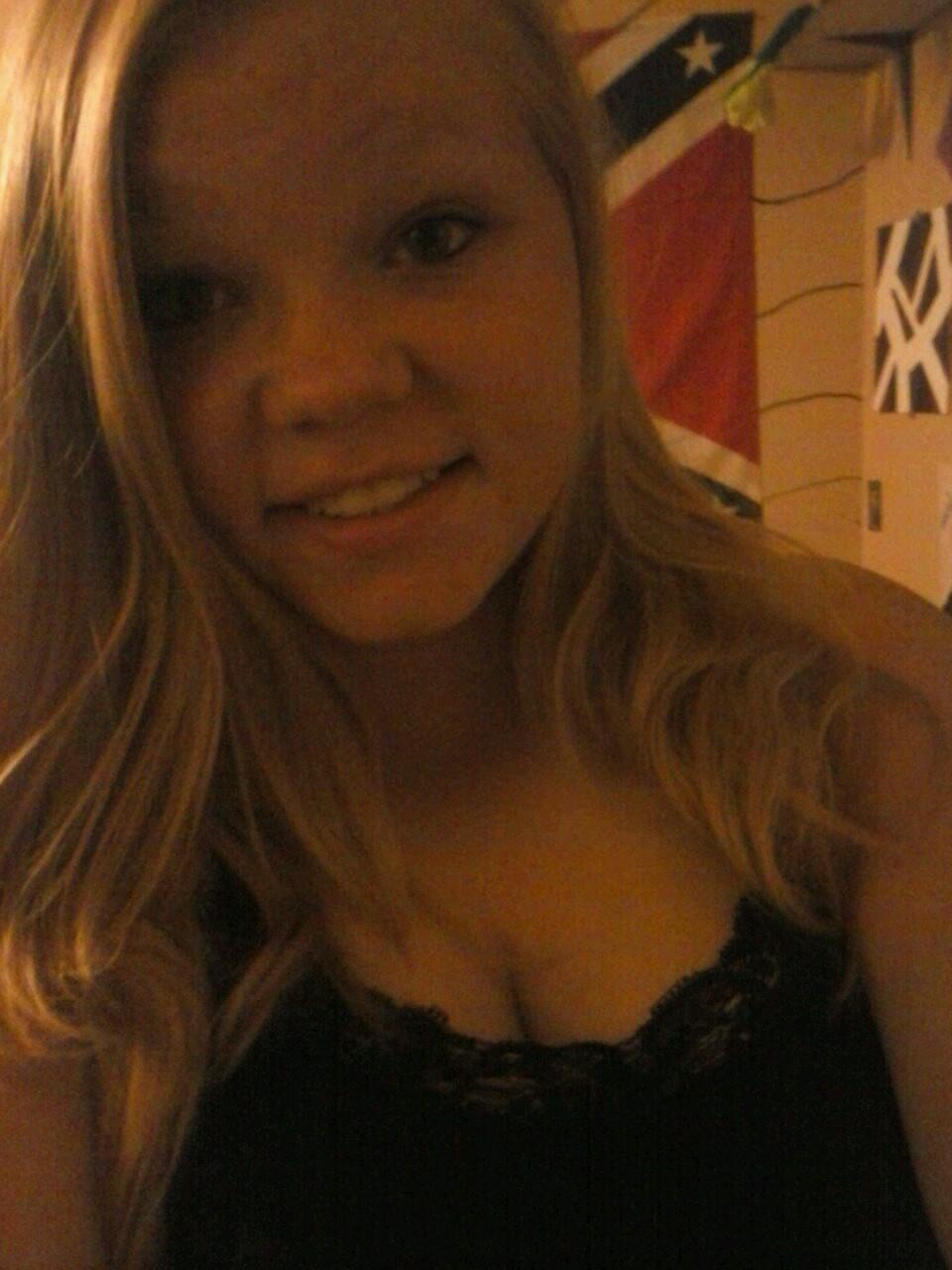 justHelennnn's profile picture. Graduated|2015|DRHS|18|Lady Dipper|Superman|Mommy to be|