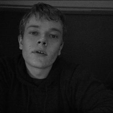 gothicphan's profile picture. don't use