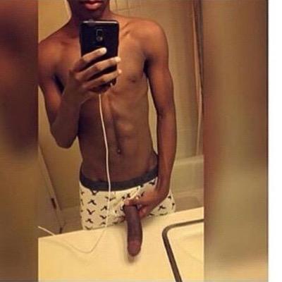 i like boys and i give away free chewys dm me for a free one