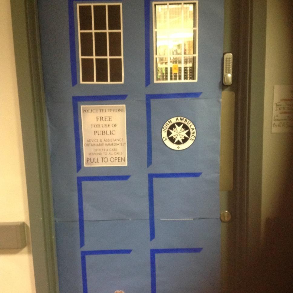 J9BMag's profile picture. Teacher, full time Mum and housewife.