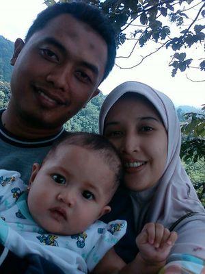 happy to be a real moslimah wife n mom