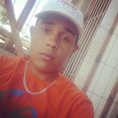 Lá atrás das grade não tem recuperação , só alimenta o odio que nois tem no coração #Équente