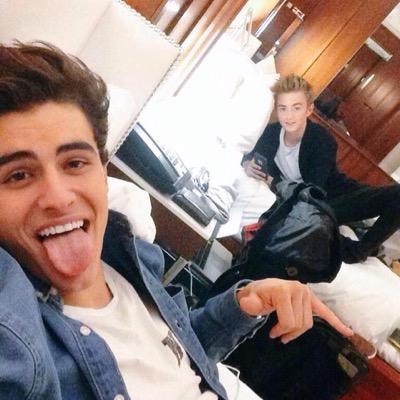 Dm me a confession about another account or Jack and Jack and I will post it anonymously