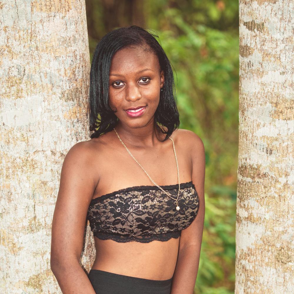 IMoansHisName's profile picture. #TeamPewee ♥ #TeamLovePiercings #AintGotNoWorries #TeamNomMamaRadio ♥  #HappyChica  #TeamFlame ♥ :$ ..I Love Future ♥♥♥  
  ♥♥♥ .. ♥