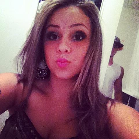 whatsapp 3299130929