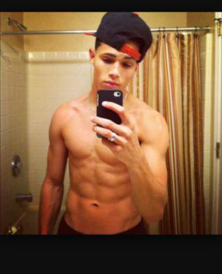 AnderonJamond's profile picture. New Twitter ! LA ✈ i follow back . help get followers up