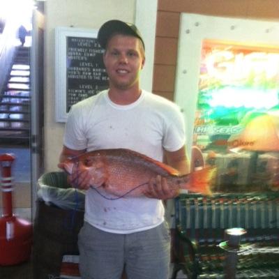 Playa116's profile picture. Legends arent made by staying in.