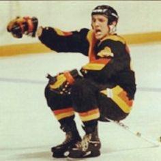 Cellyhardtees's profile picture. 