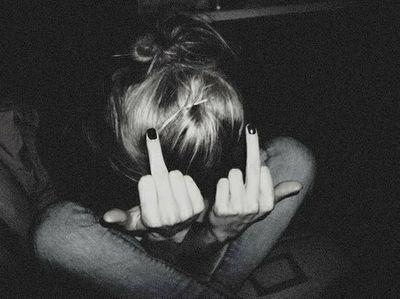 •Solo digo lo que pienso. • 17.  • Dime queen.