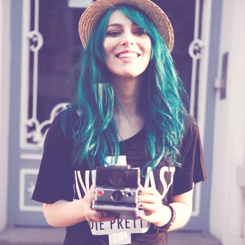 KeysFamousRol's profile picture. ¡Una guerra! Keys! La mejor empresa de gestión para carreras de famosos en el mundo. VS @PrimadonnaK_ que lo sabe todo y espera a por ti, pequeña estrella.