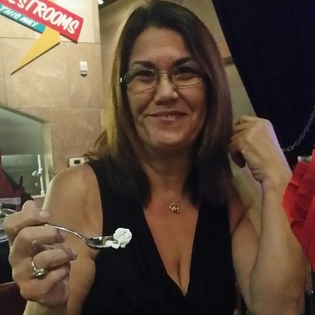 Proud mom of @tami_farrell, @nojokea10 & Shawn. Event/Wedding/Pageant Producer. Tweets positive quotes to motivate & inspire others & pageant/event info.