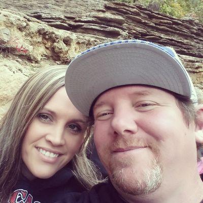 jenn_smith479's profile picture. Small business owner hoping to bring cheer and happiness into your home this holiday season!