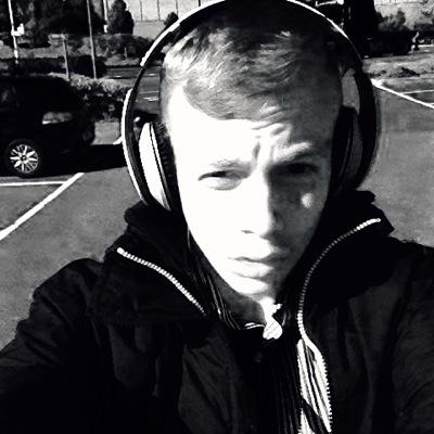 hit that follow botton on twitch to NUTTYGEORGE on twitch