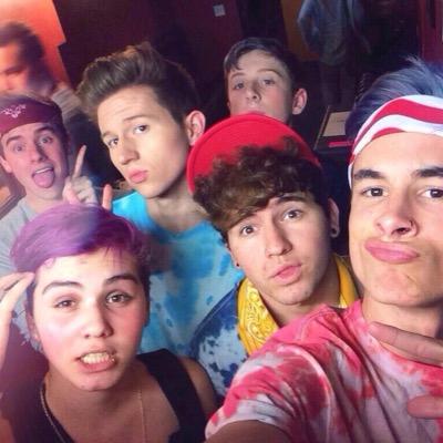 o2Iconfessi0ns's profile picture. dm your confession about any fan acc, the guys, or anything you want related to the acc. *all anonymous*