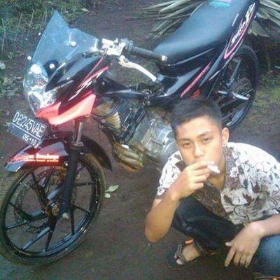 kiki_zakaria27's profile picture. 