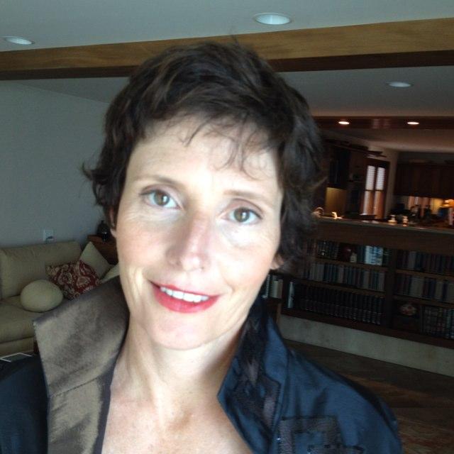 AmisHouse's profile picture. 