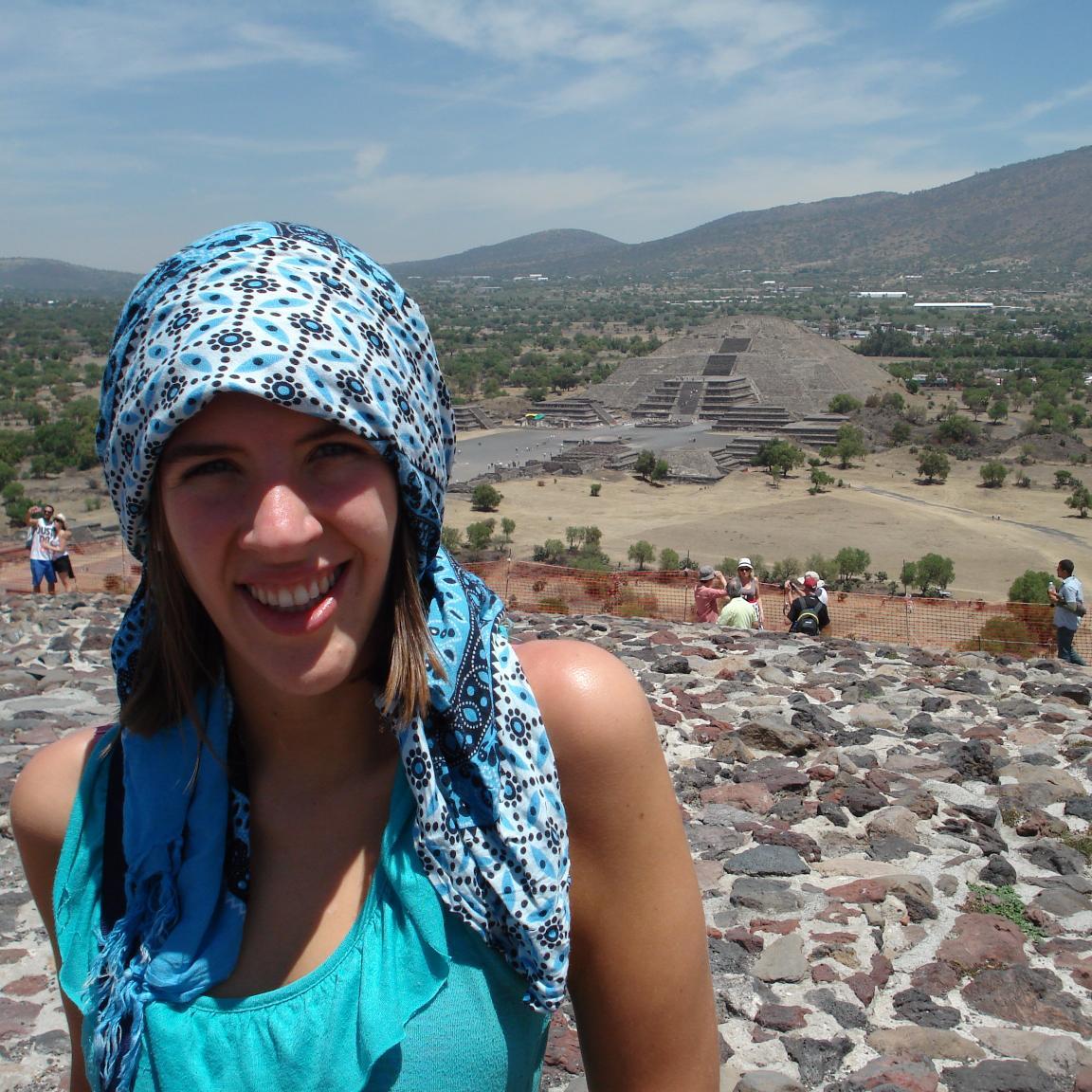 paulipiccolo's profile picture. Economista y feminista rosarina 💚 - Militando en TECHO Rosario