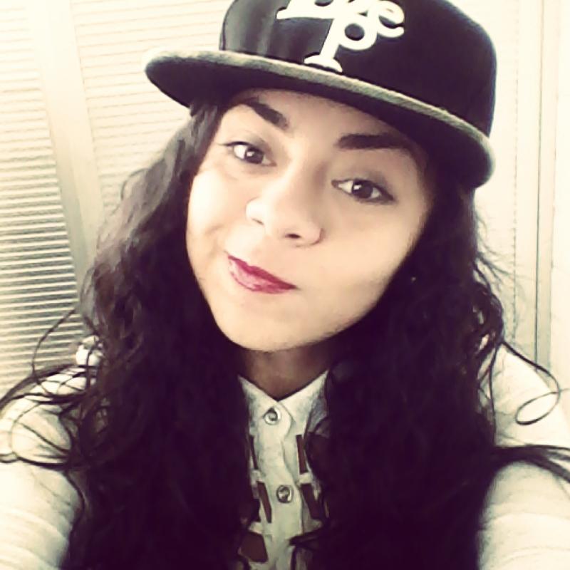 Cada día mas Humana,menos perfecta y mas feliz -Instagram @Tefi0804 #SiguemeyteSigo http://t.co/j7TAwkfXyQ*