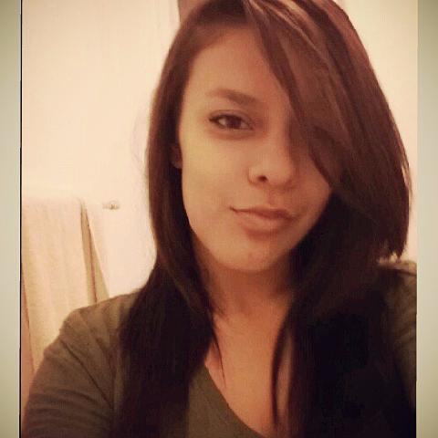 Singer, designer, im so cool! #Followback