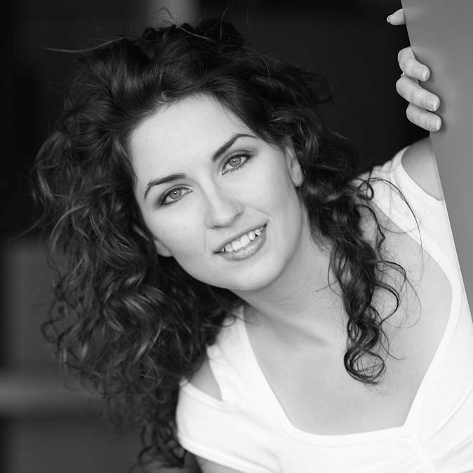 RobynEmbury's profile picture. Wife, Daughter, Sister, Aunt, Cousin, Best Friend, Student, Problem Solver, Out-Of-The-Box-er, Social Butterfly.