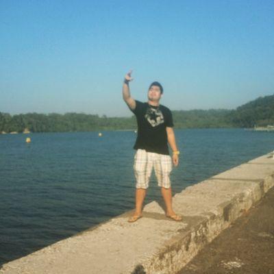 z_grad's profile picture. I don’t have ABS or orgasmic shoulder muscles but I have a Heart that will treat you right.