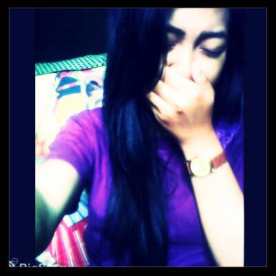 Tenang aja cuma elo yg ada di hati gue gue akan pergi jika elo yg meminta \m/ :)stand here alone (Y)