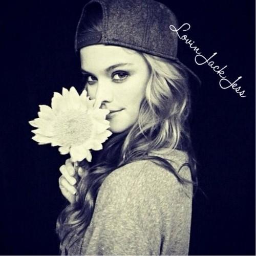 My life is fixing to change for the better I can't wait to see what happens next. #SC #OOC SL: @JackDrinkerJess. Mommy to #Noah RP18+ #Taken by @HookedOnShine