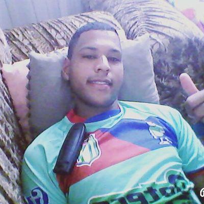 . . . me segue que te sigo e te divulgo ♡