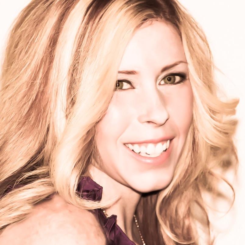 Jet Setter, Shopaholic, Educator and Lover of Art and Life; High School Teacher and Executive Producer/Founder of Startup Fashion Week @StartupFW