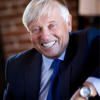 ehrohm's profile picture. lawyer with a passion@fashionlawyers