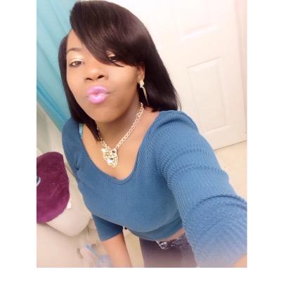 #hairstylist #futurenurse instagram: @foreversp_