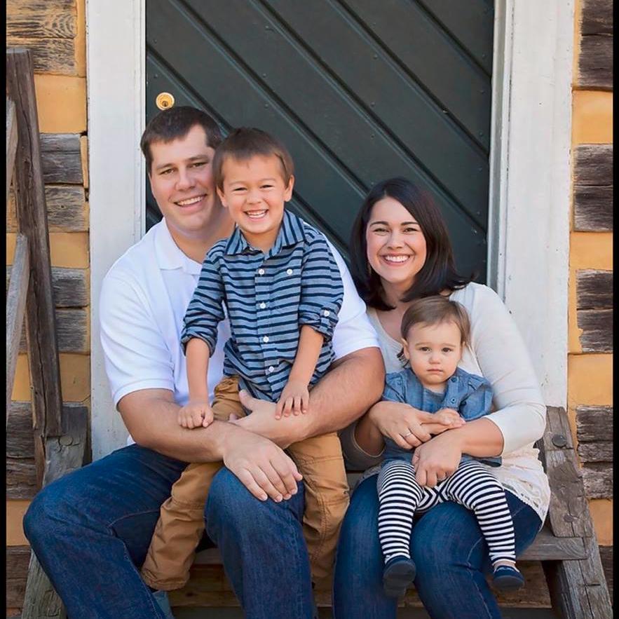 Steinbicker Family Dentistry is your local source for your general dental needs for children and adults including teeth cleanings, tooth extractions and crowns.
