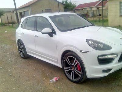 ZinhleKk87's profile picture. 