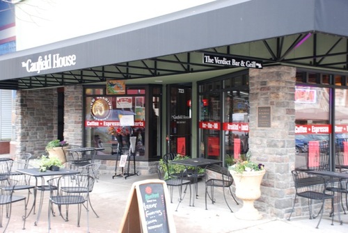 The Caufield House is located on the corner of 8th and Main in downtown Oregon City. A self-service deli with a full espresso bar, beer and wine.