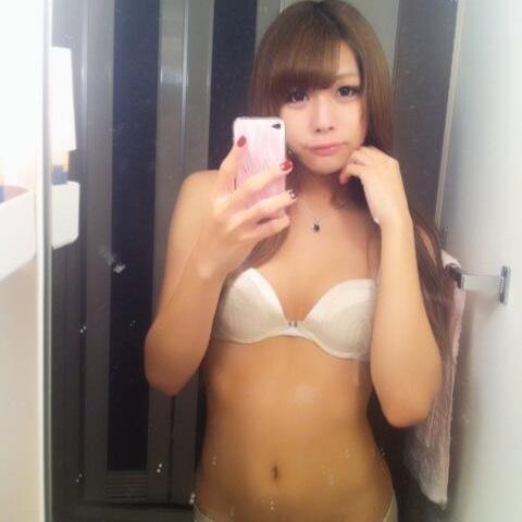 mirei__zettai's profile picture. 超絶！美しいエロ画像を徹底的にツイートしていきます。その名も『絶対領域』美麗なエロ画像が盛りだくさんですぞ