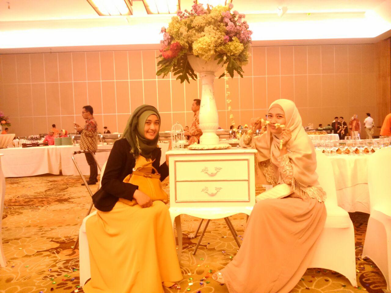 Just an ordinary girl, simple, sederhana tapi istimewa