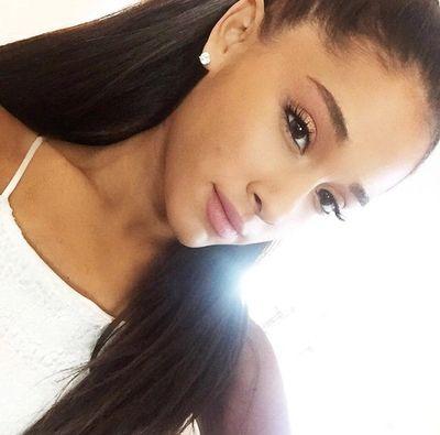 I'm Arianator and I love Ariana she is my queen ! I really really love u @ArianaGrande ❤