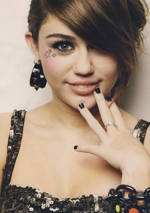 TheCyrusArmy's profile picture. I love Miley Cyrus!! (: She is amazing. She is my idle...My everything and Beyond &hearts; But i love her indescribably ;]