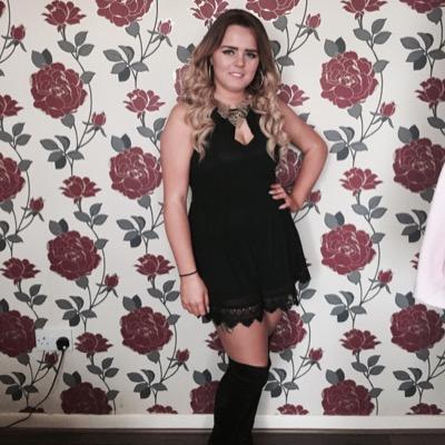 JєѕѕLσυιѕєCαмρвєℓℓ- 20 Liverpool. Instagram- hairby_jesscampbell