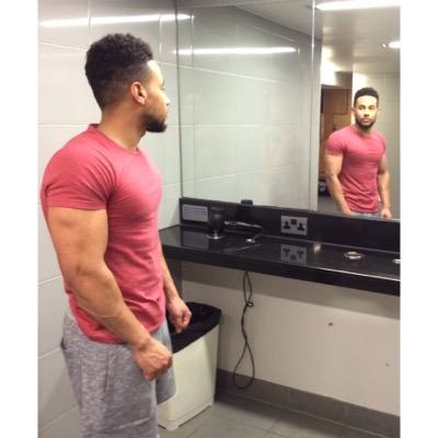 DeeTeamS's profile picture. 