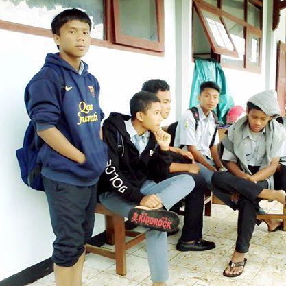 Soejambu's profile picture. |10 September 199x | | SMKN 1 Donorojo | | YUI Yoshioka| | ANIME|