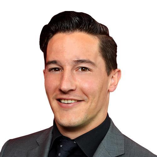 Sales en Marketing bij RW Solar in Uden. Naast mijn werk: voetbal (actief en passief), fitness, snowboarden, uitgaan en festivals.