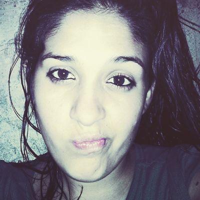 Puedes Cerrar Tus Ojos Alas Cosas Que No Quieres Ver,Pero No Puedes Cerrar Tu Corazón A Las Cosas Que No Quieres Sentir!!..;;)