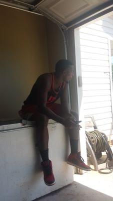 Wat it is twitter im on here for network so anybody who know somebody dat know somebody about a music come up let me know