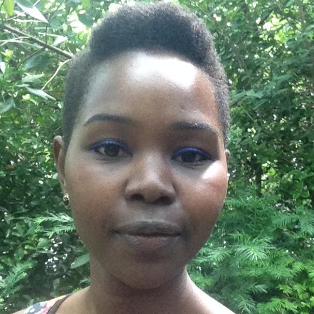 #Uganda girl in Paris. Growing your visibility and sales @lengow_uk and helping out @sweparis. Loves #startup #digital #entrepreneurs #empowerwomen.