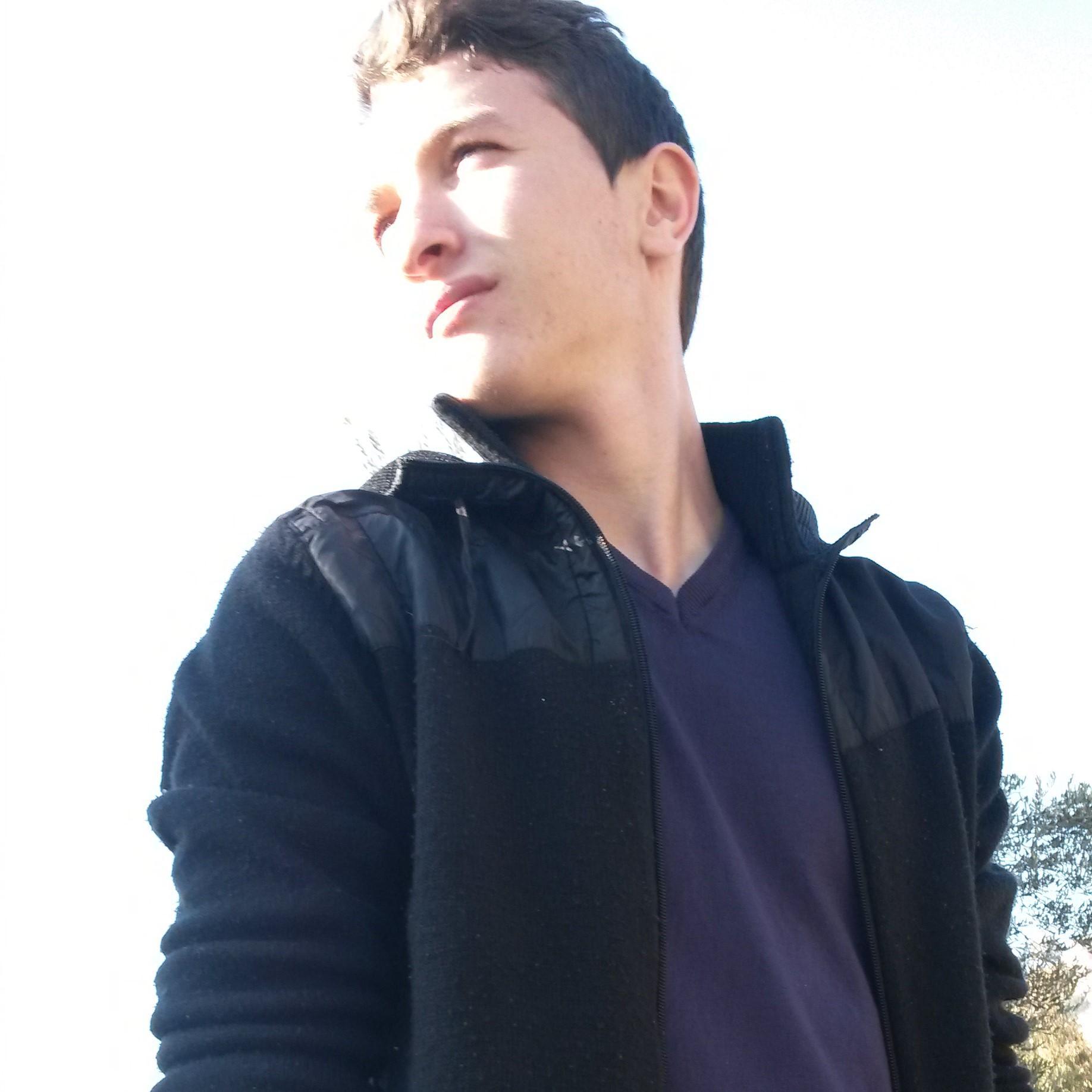 yacinedj97's profile picture. boff apart que je suis au lycee ... bah que dal