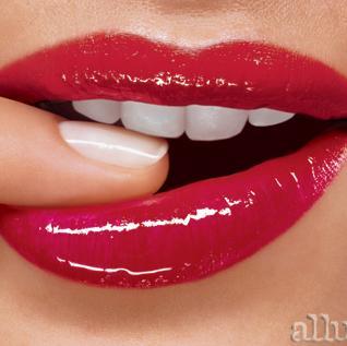 The best teeth whitening service coming soon in The South Loved by Ex On The Beach Cast and others. Bookings DM US and Email - perlatoBianco@outlook.com