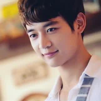 mxnhokun's profile picture. Choi Minho from SHINee (샤이니). 91Line
